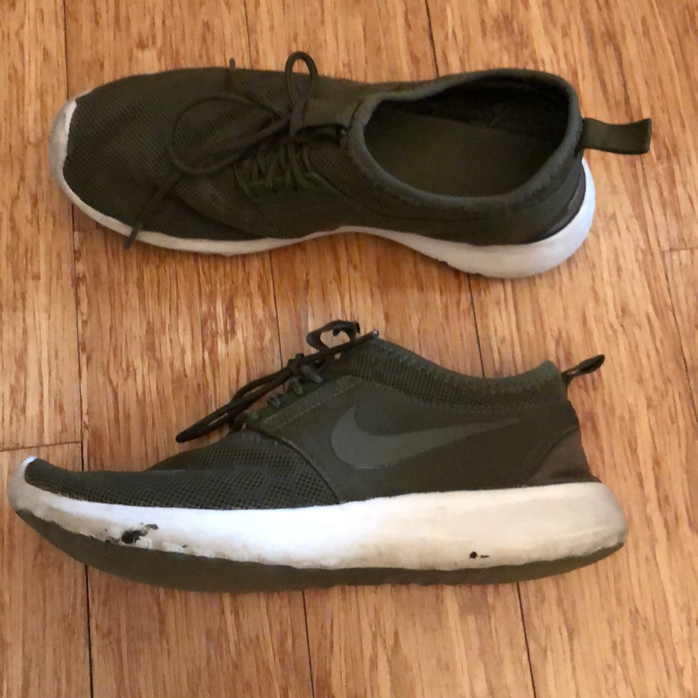 Nike Olive Green Mesh Roshe